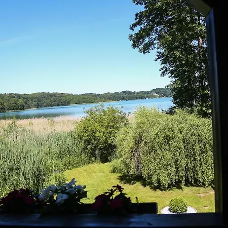 Beautyfarm Und Chalet Am See Sader Apartmán