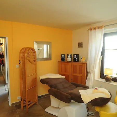 Beautyfarm Und Chalet Am See Sader * Buckow
